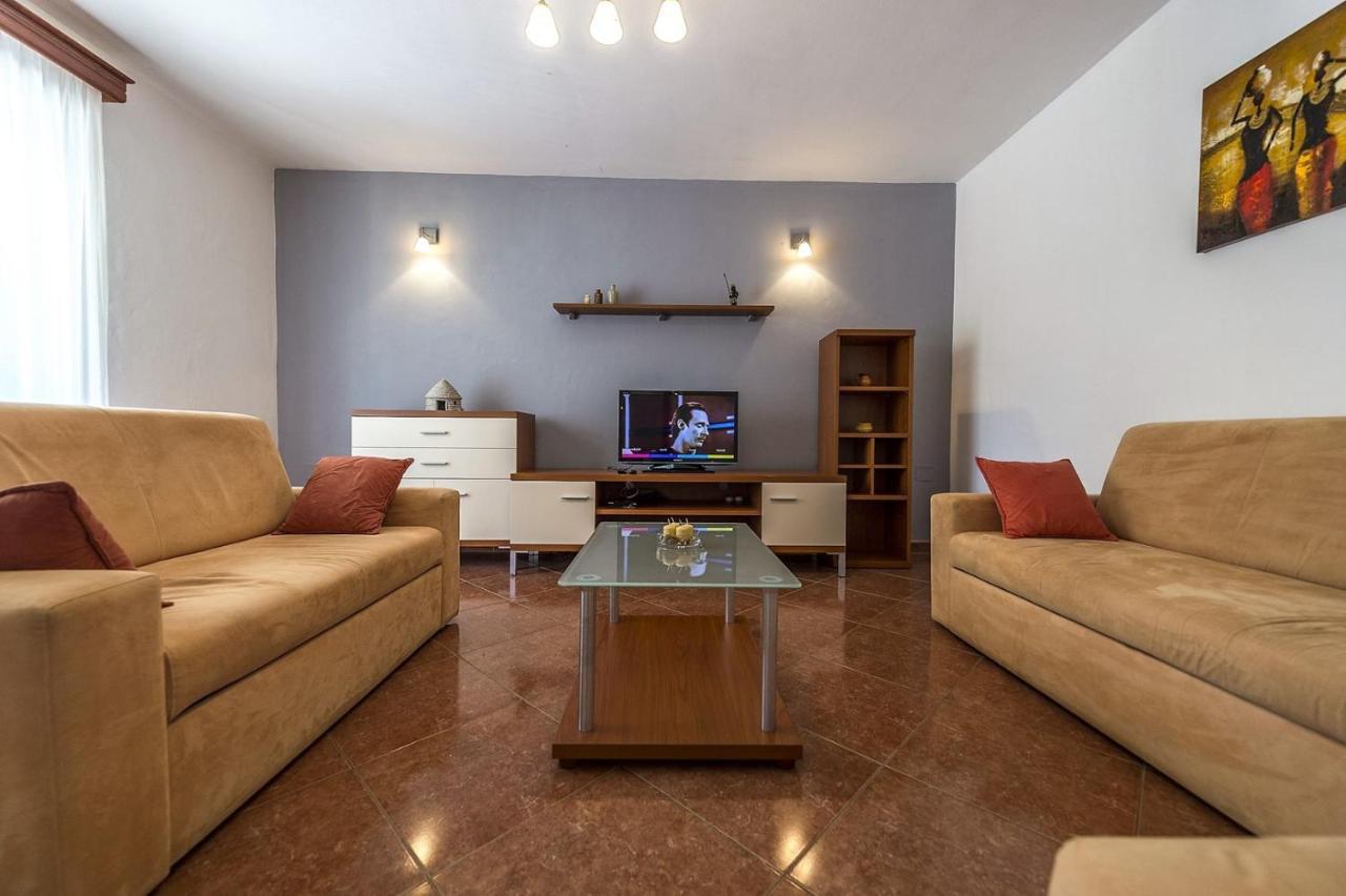 Spacious Three-Bedroom Villa Balun With Pool Porec Ngoại thất bức ảnh