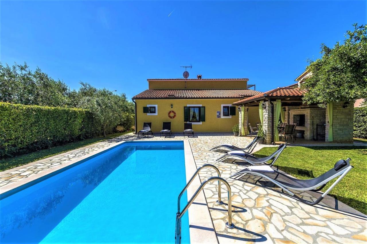 Spacious Three-Bedroom Villa Balun With Pool Porec Ngoại thất bức ảnh