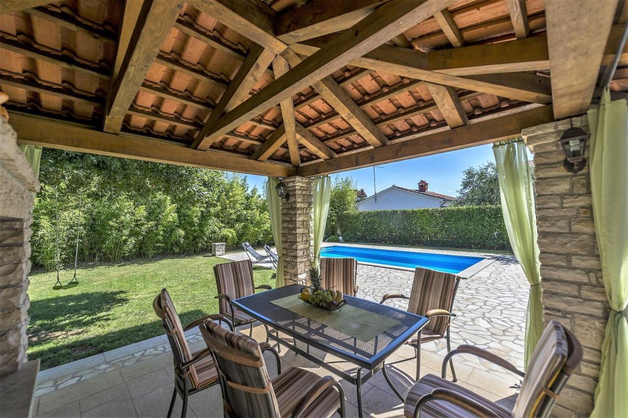 Spacious Three-Bedroom Villa Balun With Pool Porec Ngoại thất bức ảnh